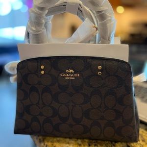 Coach purse. Brand new never used.
